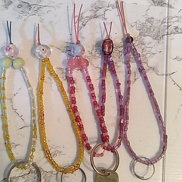 Handmade beaded keychains- FREE WITH PURCHASE ADD TO BUNDLE - Picture 7 of 7